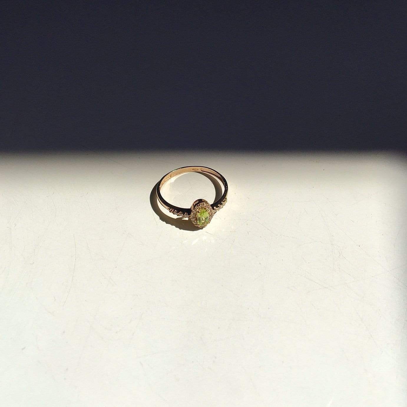 Goldbox Amsterdam Ring Peridot Solitaire Ring